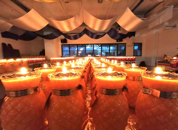 两盏光明祈福灯 · 30日长明 Two Lamps for Luminous Blessing · 30 Days of Constant Illumination