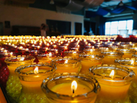 两盏光明祈福灯 · 30日长明 Two Lamps for Luminous Blessing · 30 Days of Constant Illumination